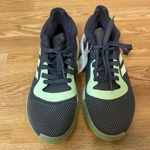 NWT Adidas Men’s Size 11
Men’s Marquee Boost Low Glow